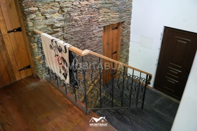 Moradia T4 para Venda em Mouronho