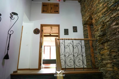 Moradia T4 para Venda em Mouronho