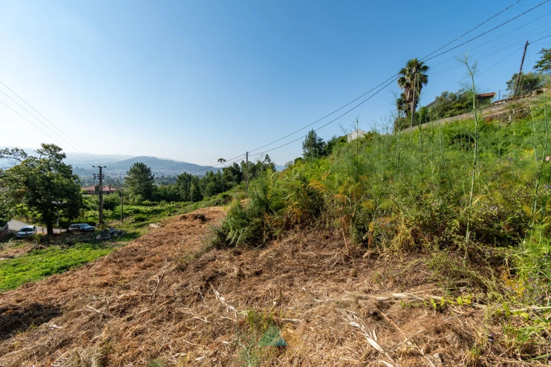 Terreno para Venda em Arcozelo Foto 9