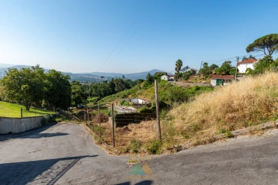 Terreno para Venda em Arcozelo