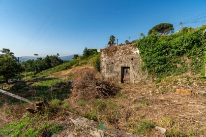 Terreno para Venda em Arcozelo