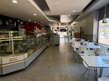 Negócio para Cedência de Quotas em Vila Nova de Famalicão e Calendário