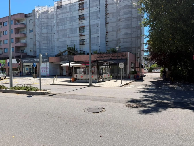 Negócio para Cedência de Quotas em Vila Nova de Famalicão e Calendário Foto 2