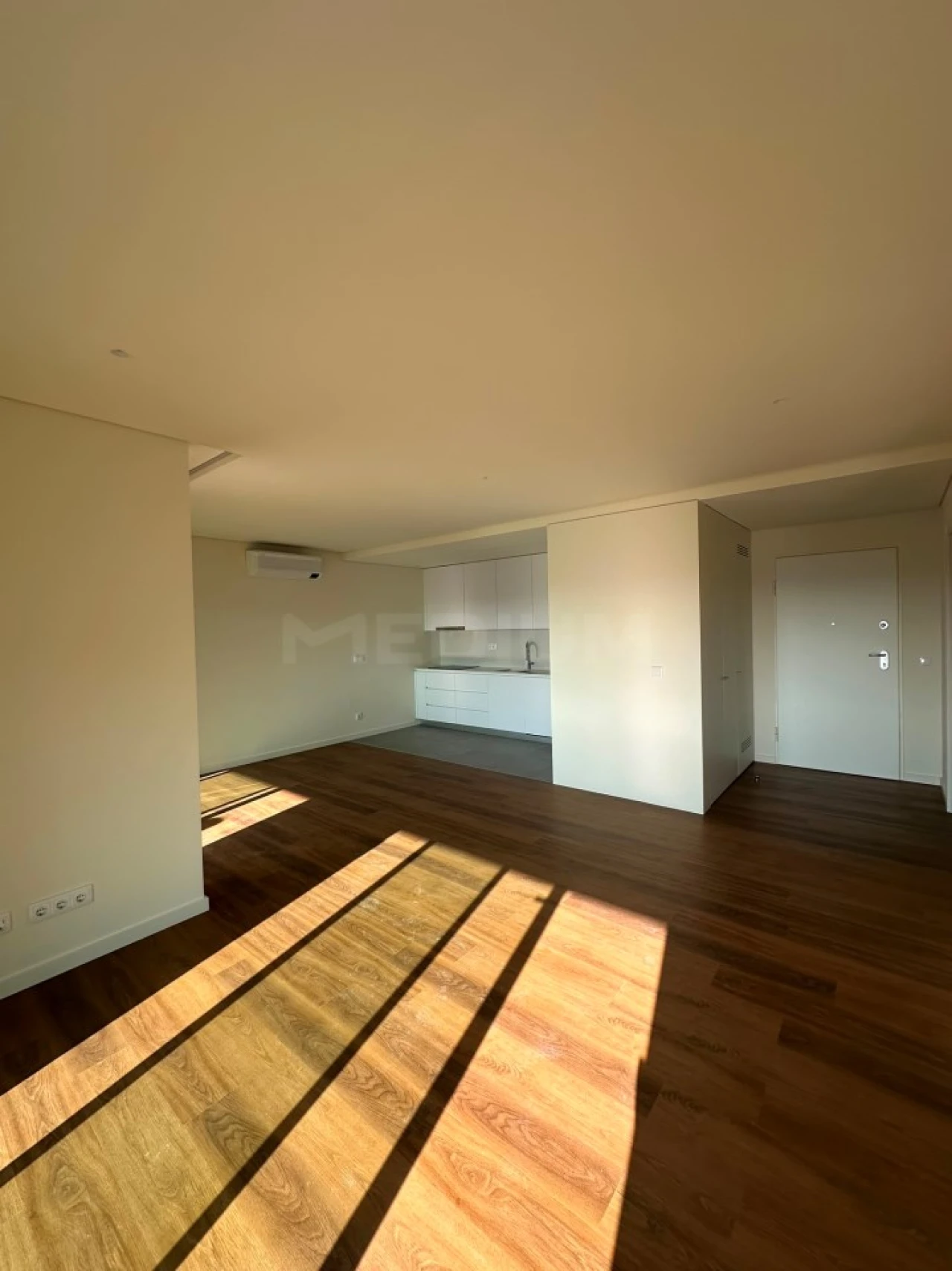 Apartamento T1 para Venda em Cidade da Maia Foto 2