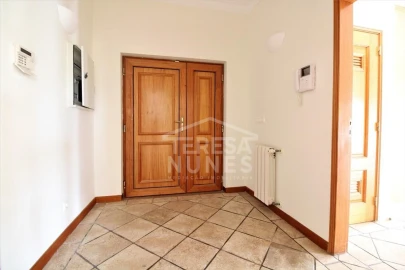 Moradia T3 para Venda em Sesimbra (Castelo)