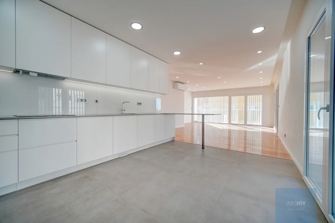 Apartamento T4 para Venda em Cascais e Estoril Foto 8