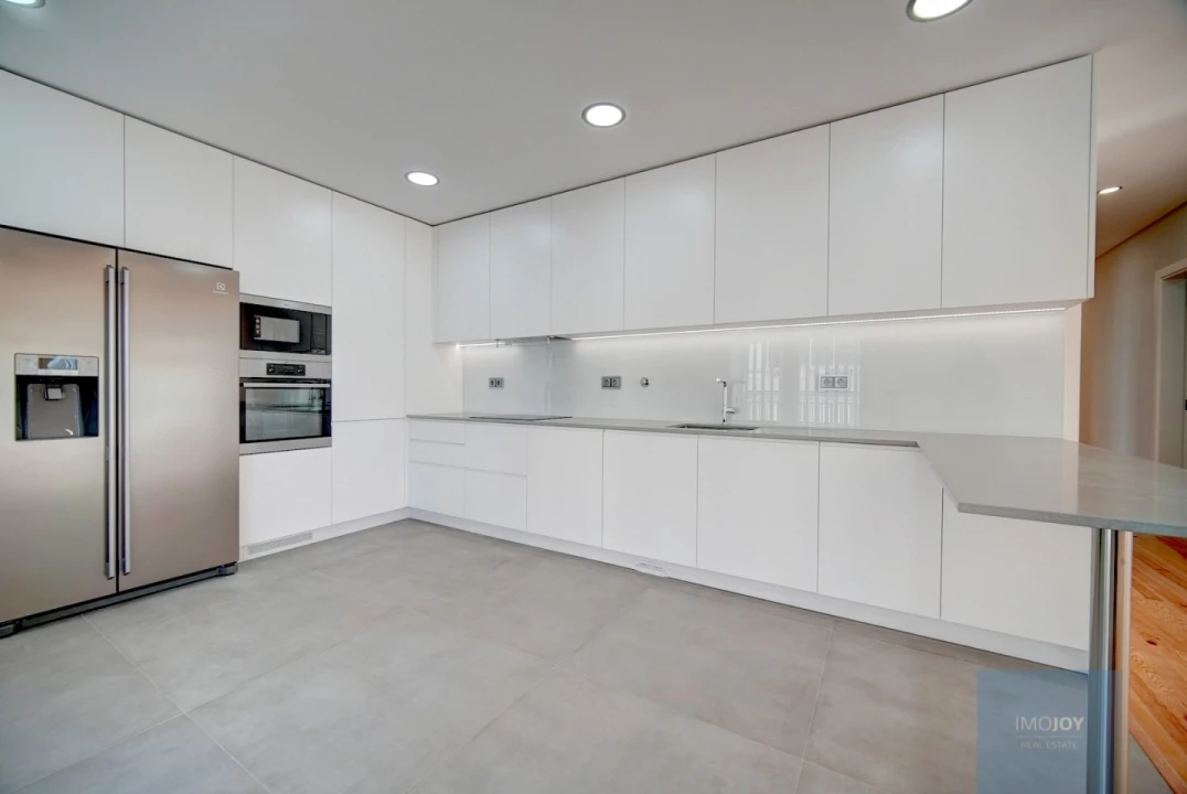Apartamento T4 para Venda em Cascais e Estoril Foto 10