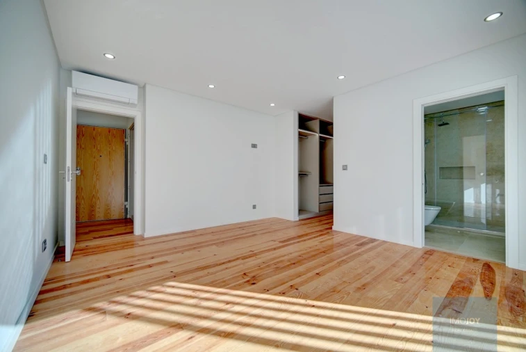 Apartamento T4 para Venda em Cascais e Estoril Foto 13