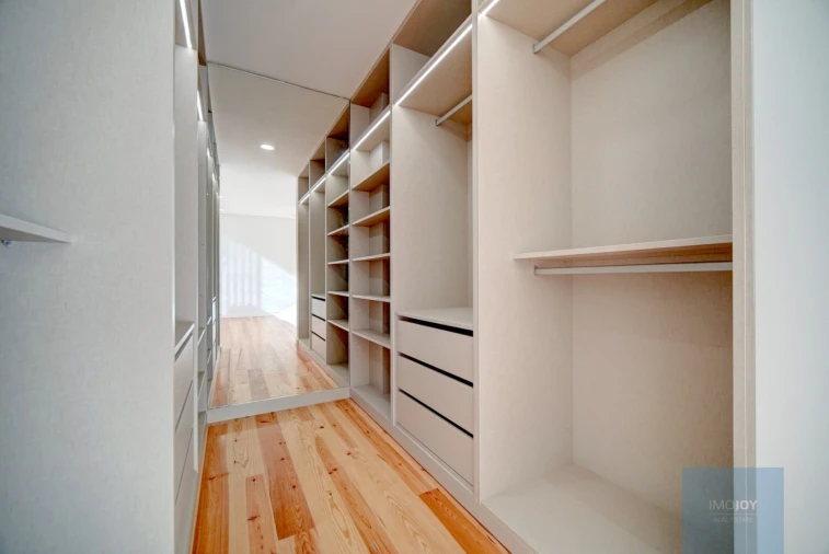 Apartamento T4 para Venda em Cascais e Estoril Foto 14