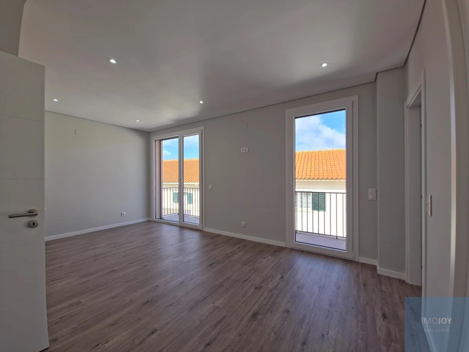 Moradia T4 para Venda em São Domingos de Rana Foto 18
