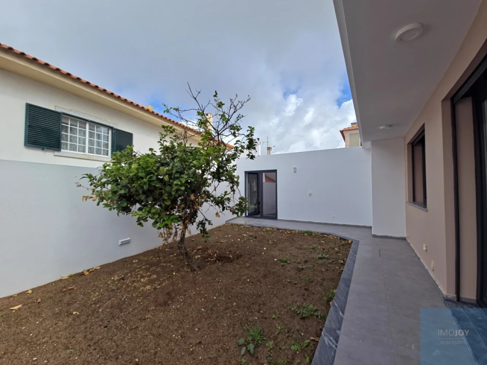 Moradia T4 para Venda em São Domingos de Rana Foto 44