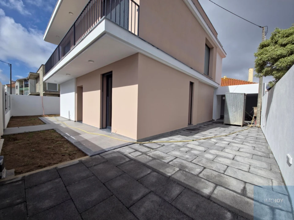 Moradia T4 para Venda em São Domingos de Rana Foto 2