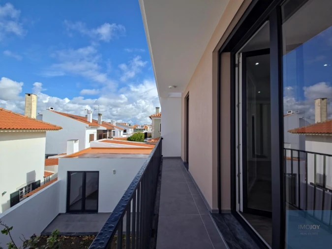 Moradia T4 para Venda em São Domingos de Rana Foto 43