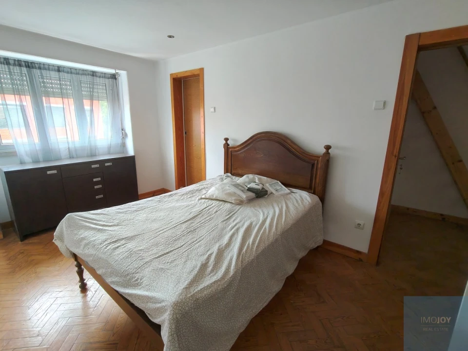Apartamento T2 para Venda em Alvalade Foto 5