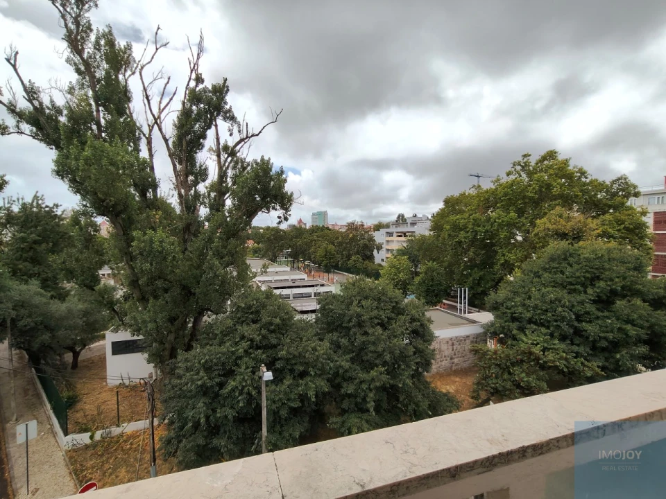 Apartamento T2 para Venda em Alvalade Foto 17