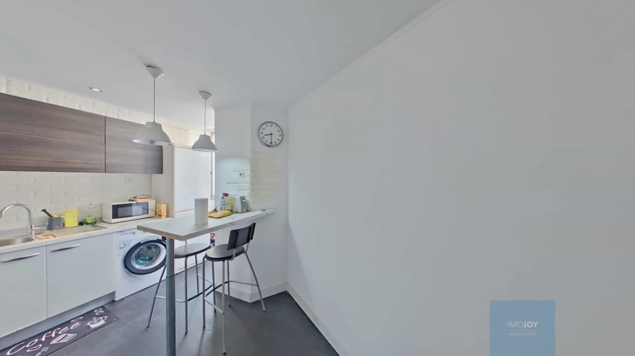 Apartamento T2 para Venda em Alvalade Foto 9