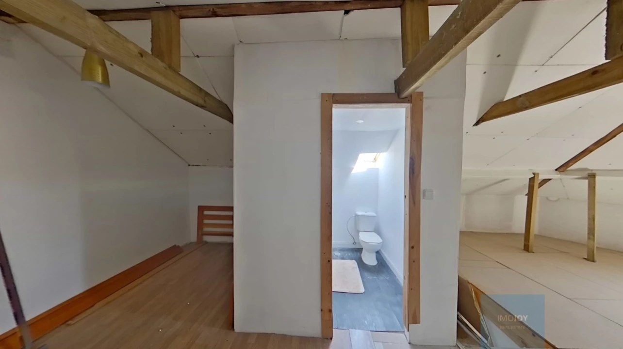 Apartamento T2 para Venda em Alvalade Foto 30