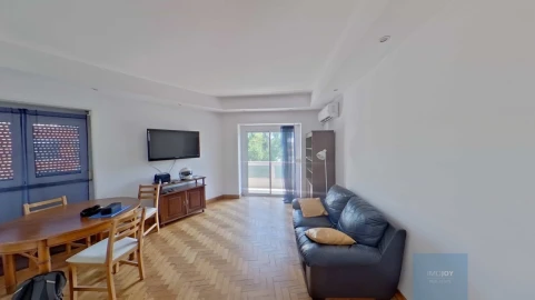 Apartamento T2 para Venda em Alvalade