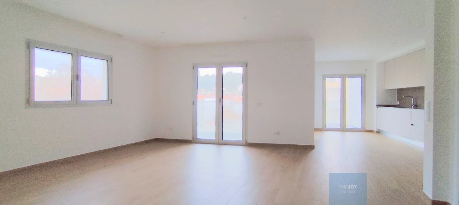 Apartamento T2 para Venda em Nazare Foto 3