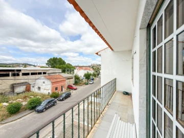 Apartamento T3 para Venda em São Miguel do Rio Torto e Rossio Ao Sul do Tejo