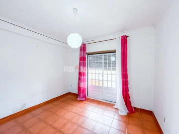 Apartamento T3 para Venda em São Miguel do Rio Torto e Rossio Ao Sul do Tejo