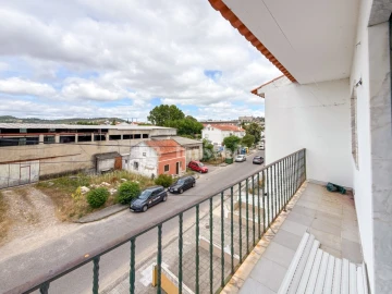 Apartamento T3 para Venda em São Miguel do Rio Torto e Rossio Ao Sul do Tejo