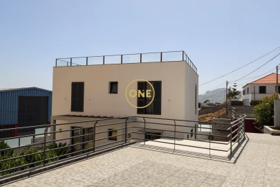 Moradia T3 para Venda em Santo Antonio