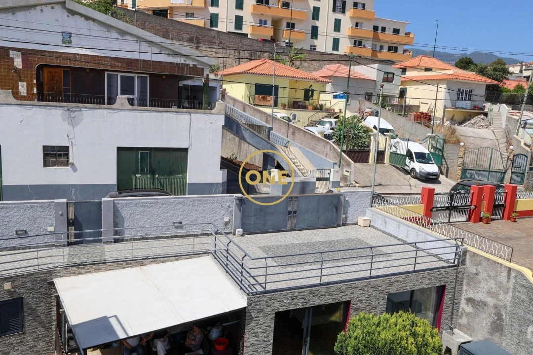 Moradia T3 para Venda em Santo Antonio Foto 49