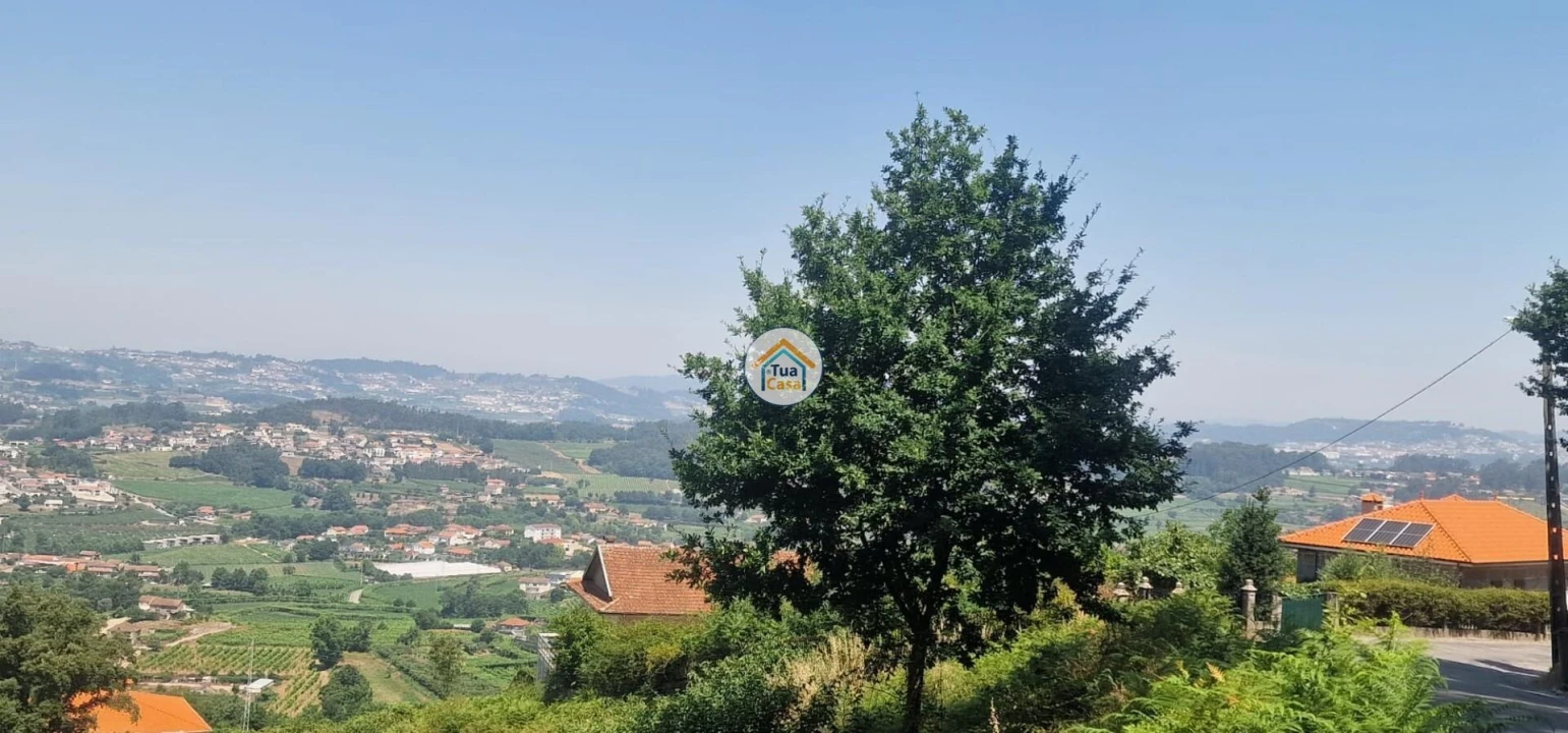 Terreno para Venda em Aião Foto 1