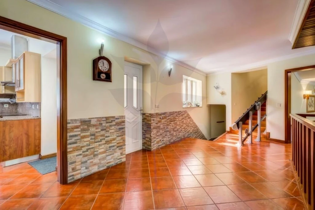 Moradia T3 para Venda em Serzedelo Foto 13