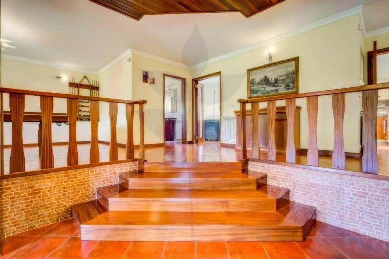 Moradia T3 para Venda em Serzedelo Foto 11