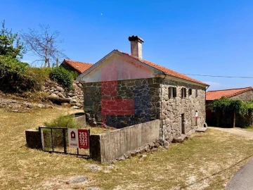 Moradia T2 para Venda em Chorense e Monte