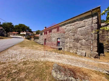 Moradia T2 para Venda em Chorense e Monte