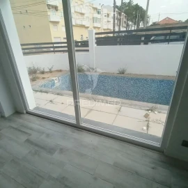 Moradia T3 para Venda em Fernao Ferro