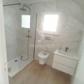 Moradia T3 para Venda em Fernao Ferro