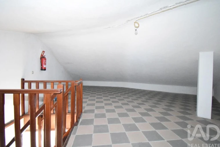 Loja para Venda em São Miguel, Santa Eufémia e Rabaçal Foto 11