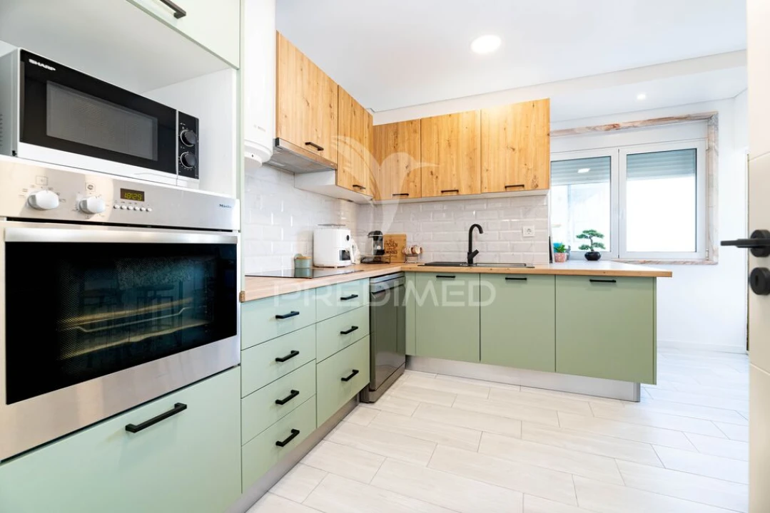 Apartamento T2 para Venda em Alverca do Ribatejo e Sobralinho Foto 3
