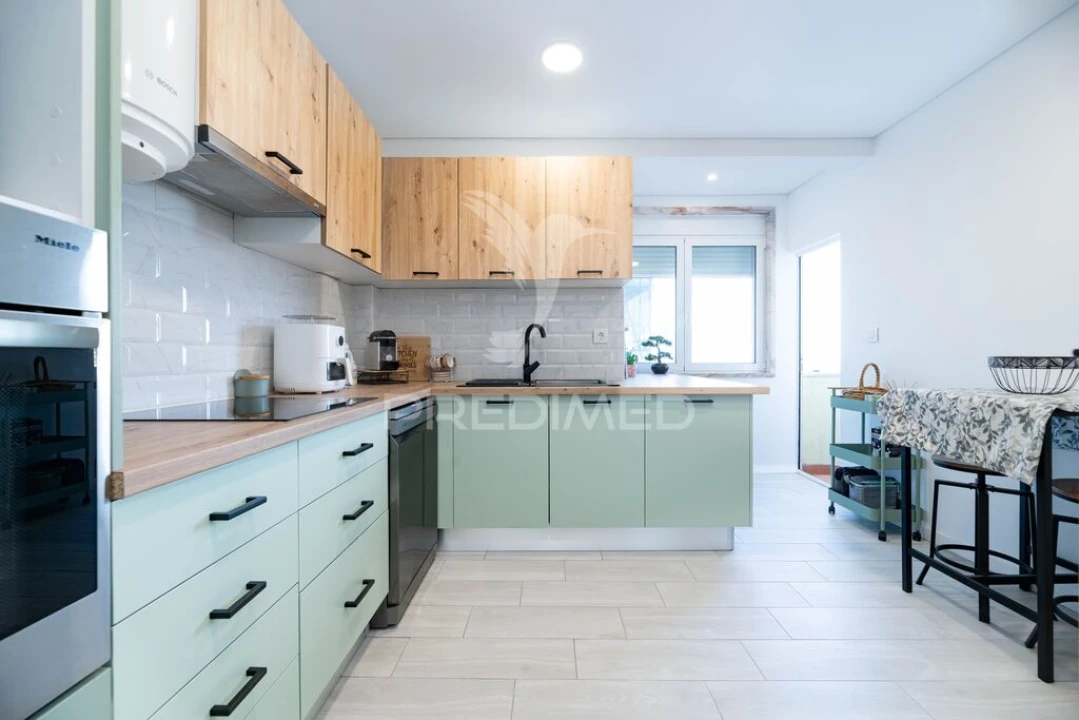 Apartamento T2 para Venda em Alverca do Ribatejo e Sobralinho Foto 2