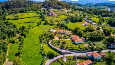 Quinta T3 para Venda em Serzedelo