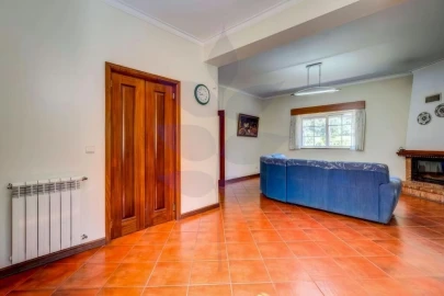 Quinta T3 para Venda em Serzedelo