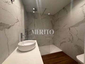 Apartamento T2 para Venda em São Mamede de Infesta e Senhora da Hora
