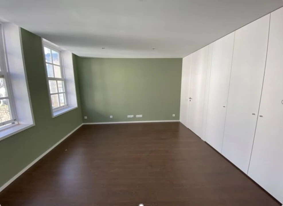 Apartamento para Venda em Oliveira, São Paio e São Sebastião Foto 5