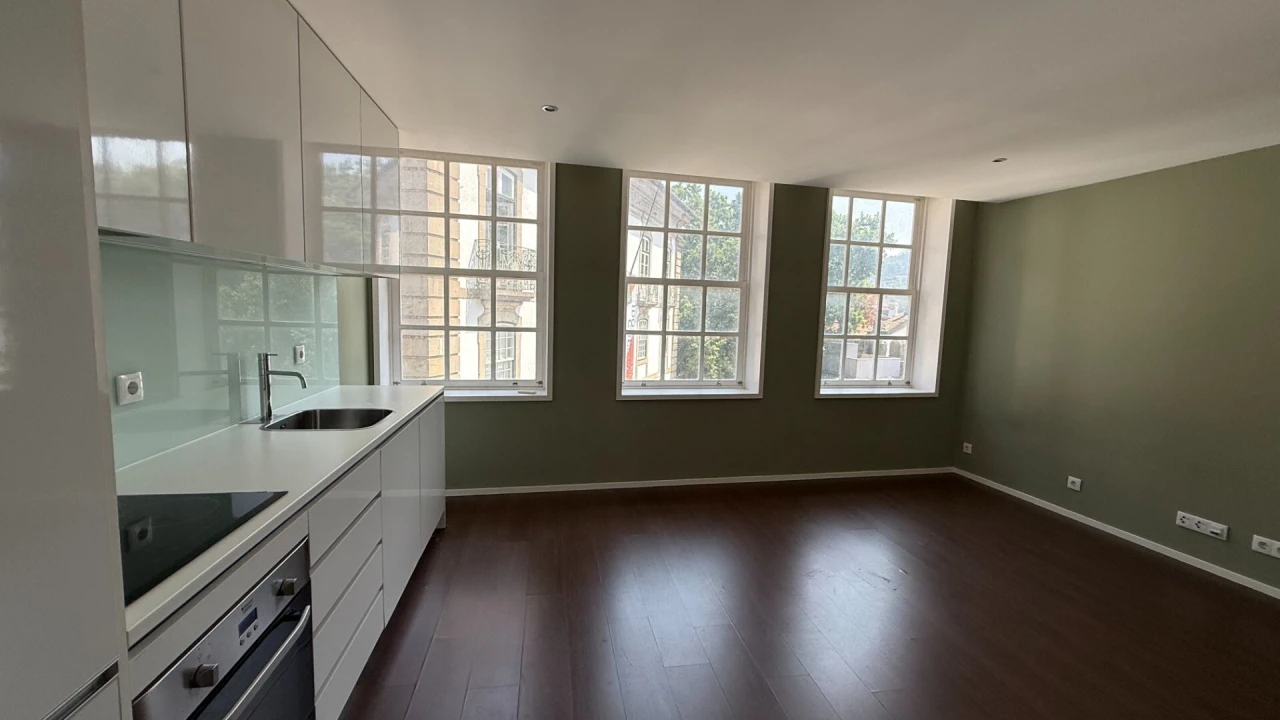 Apartamento para Venda em Oliveira, São Paio e São Sebastião Foto 6