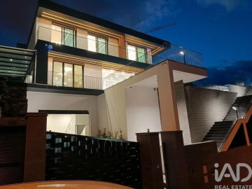 Moradia T3 para Venda em Santo Antonio