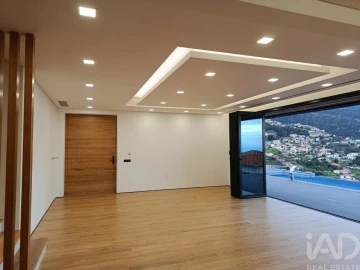 Moradia T3 para Venda em Santo Antonio