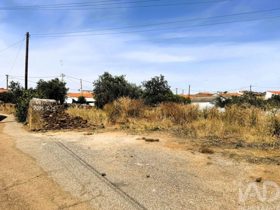 Terreno para Venda em Corte do Pinto Foto 2