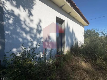 Moradia T4 para Venda em Pico de Regalados, Gondiães e Mós