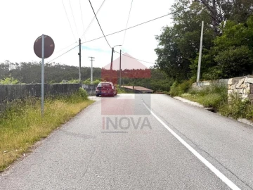 Moradia T4 para Venda em Pico de Regalados, Gondiães e Mós
