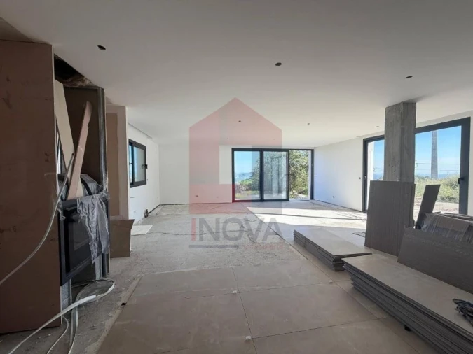 Moradia T4 para Venda em Pico de Regalados, Gondiães e Mós Foto 6
