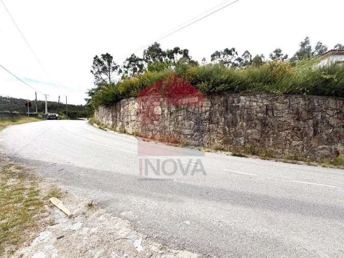 Moradia T4 para Venda em Pico de Regalados, Gondiães e Mós Foto 30
